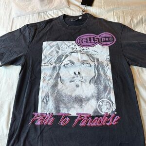 Hellstar Jesus Portrait Graphic Tee Medium